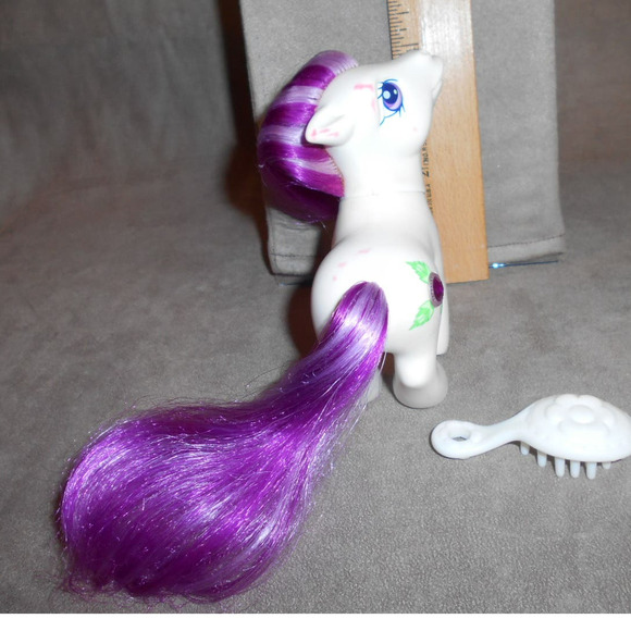 MLP 2004 Wondermint White Pony w/Brush My Little Pony G3 Jewel Pony - Picture 3 of 7